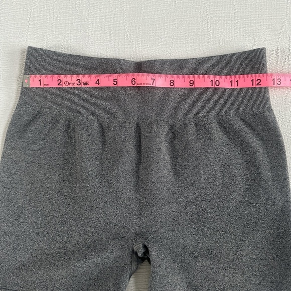 🍑Gray Bike Shorts with tummy control high Waistband Booty enhancing 🍑 - Picture 4 of 5